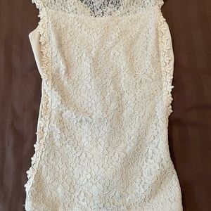 New With Tags Express Cream Colored Lace Top - Stretchy and Lined Size Sm